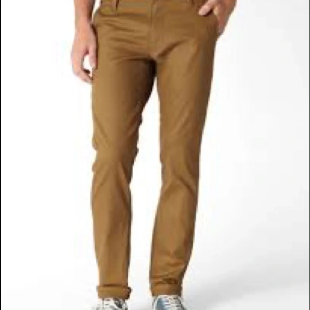Levi’s,36/30,Two-Horse Brand, Athletic-Fit, Hybrid Khakis, Excellent Condition - Picture 9 of 10